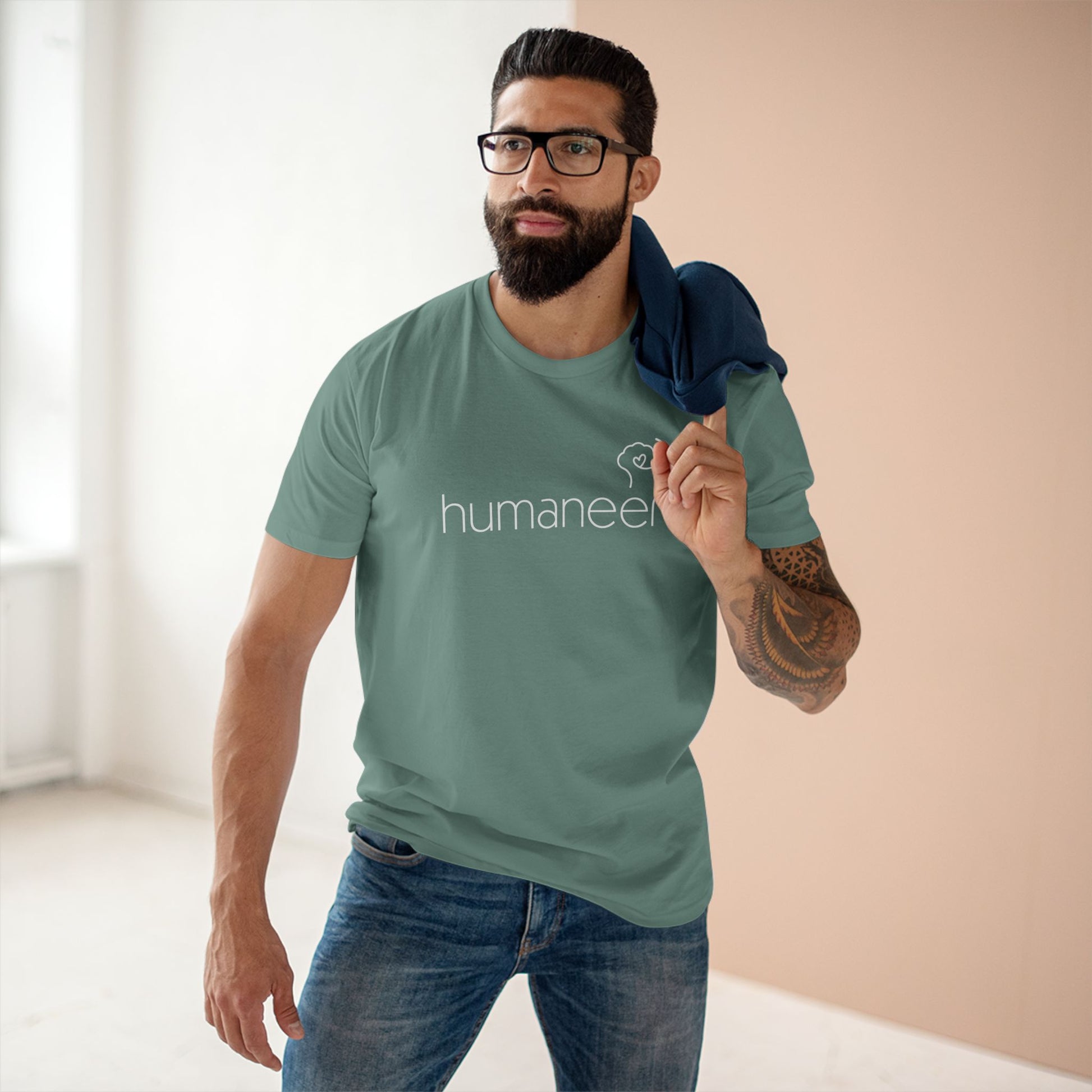 HUMANEER IN WHITE