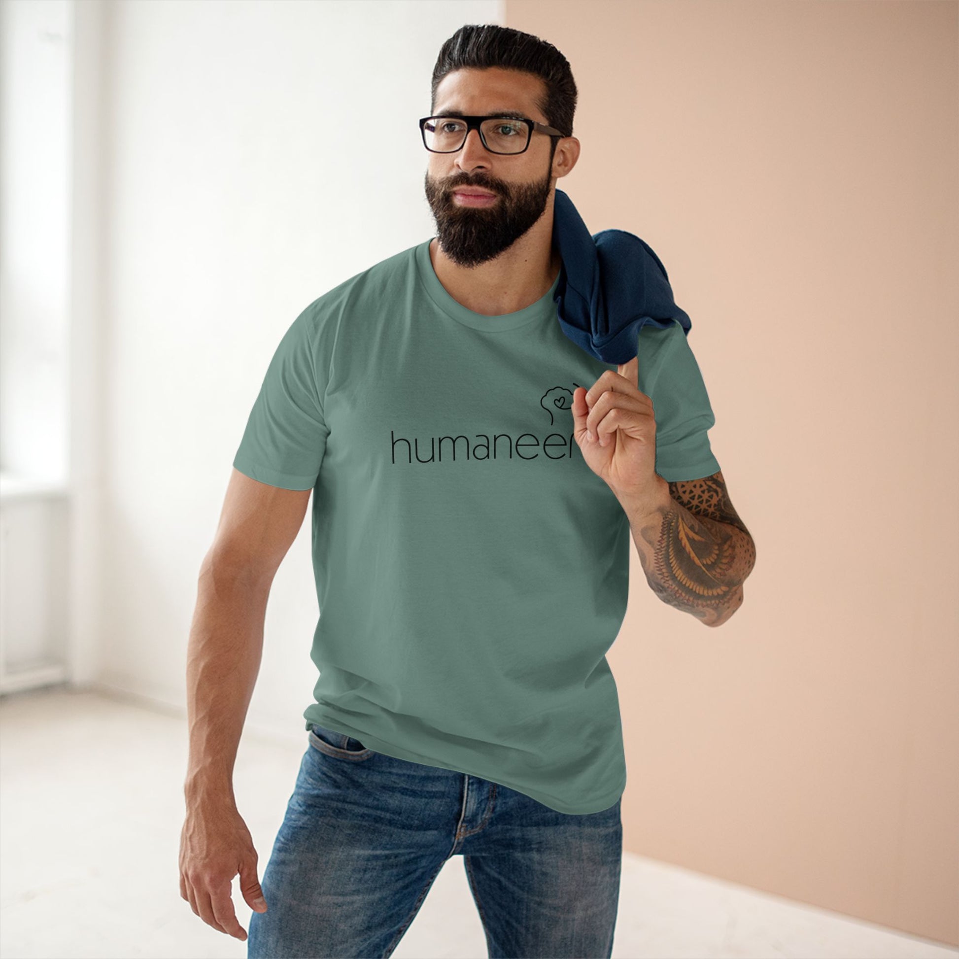 HUMANEER IN BLACK